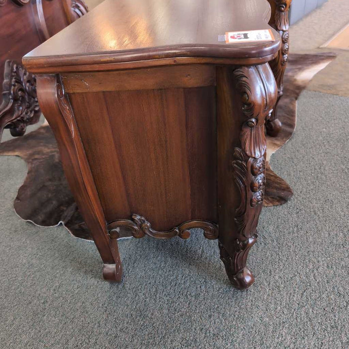 NIGHTSTAND MI