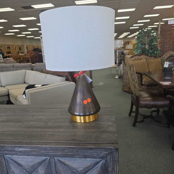 WEST ELM LAMP SK