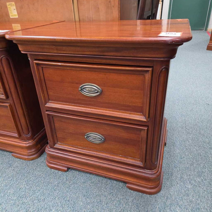 NIGHTSTAND SK
