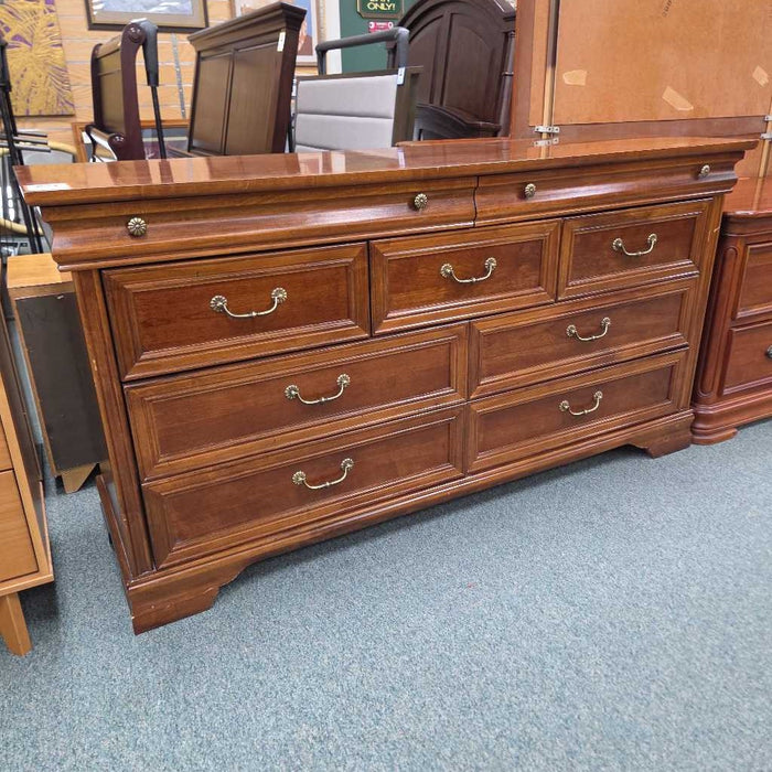 DRESSER WITH MIRROR BTK