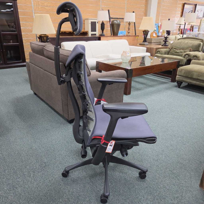 HERMAN MILLER EMBODY CHAIR SKH
