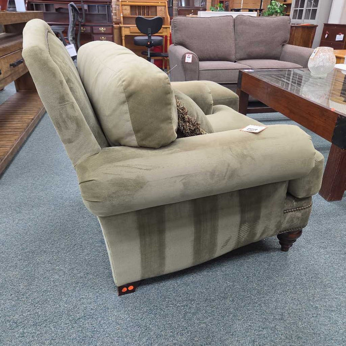 THOMASVILLE CHAIR WITH OTTOMAN BKS
