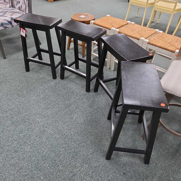 SET OF 4 STOOLS BAH