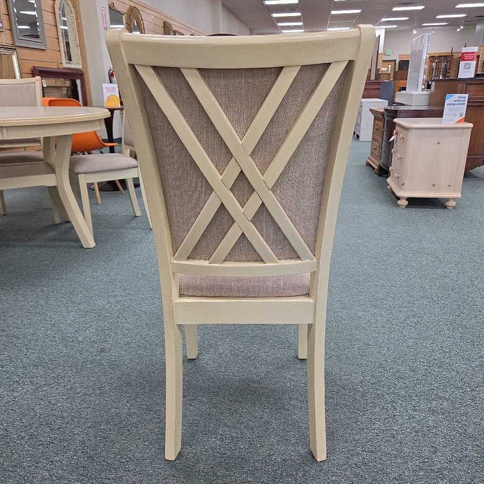 TABLE 4 CHAIRS LSH