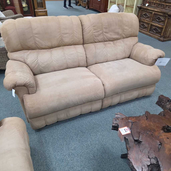 LAZBOY RECLINING SOFA BTK