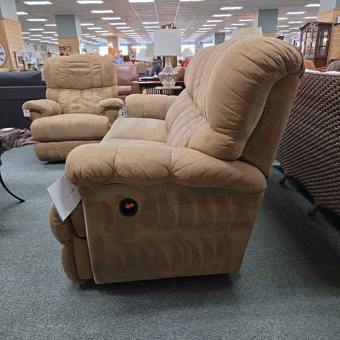 LAZBOY RECLINING SOFA BTK