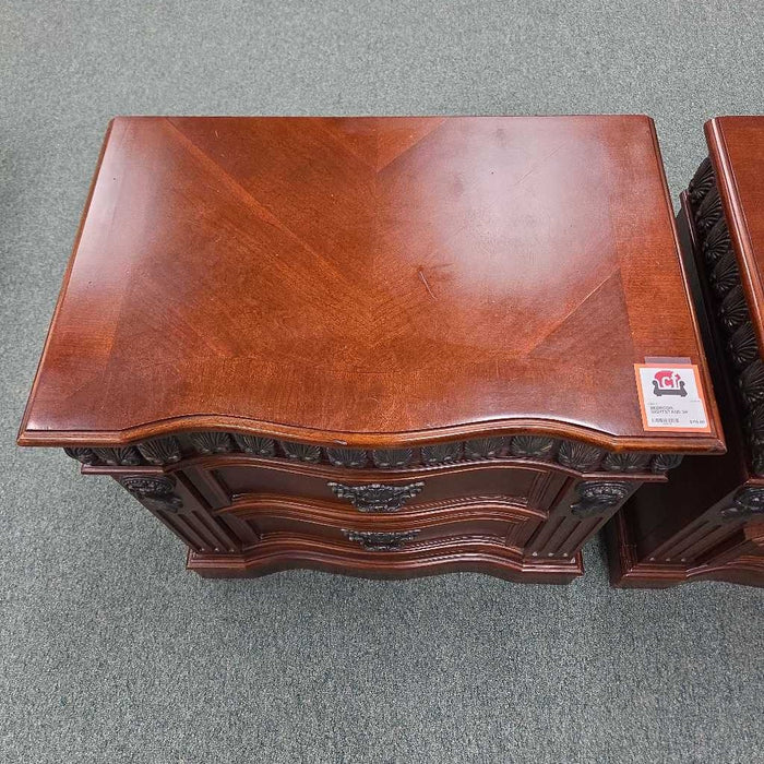 NIGHTSTAND SK