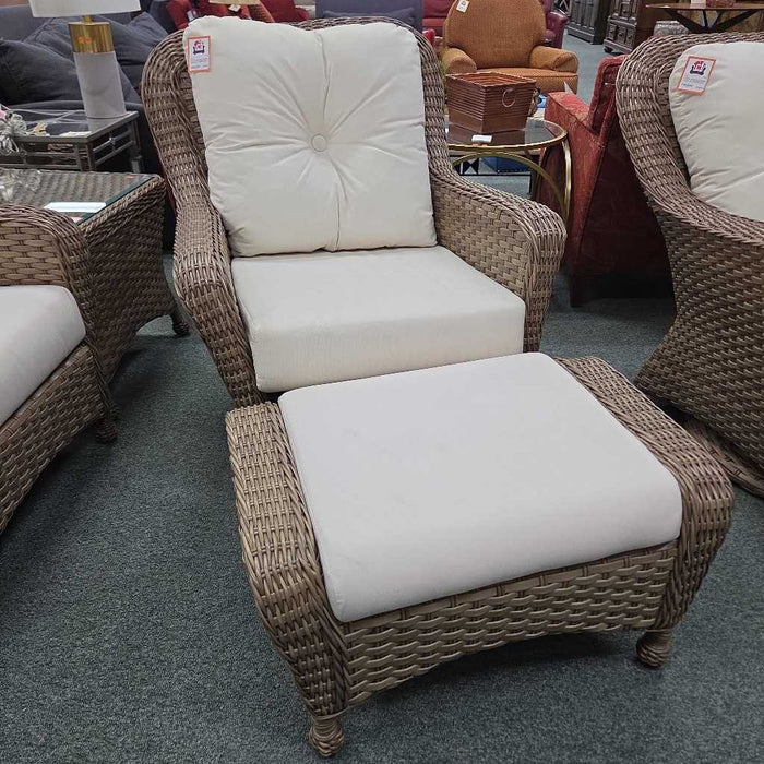 SWIVEL CHAIR WITH OTTOMAN BAH