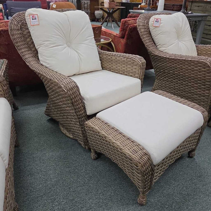 SWIVEL CHAIR WITH OTTOMAN BAH