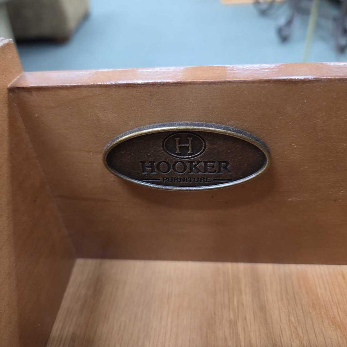 HOOKER ROSLYN COUNTY CONSOLE KLH