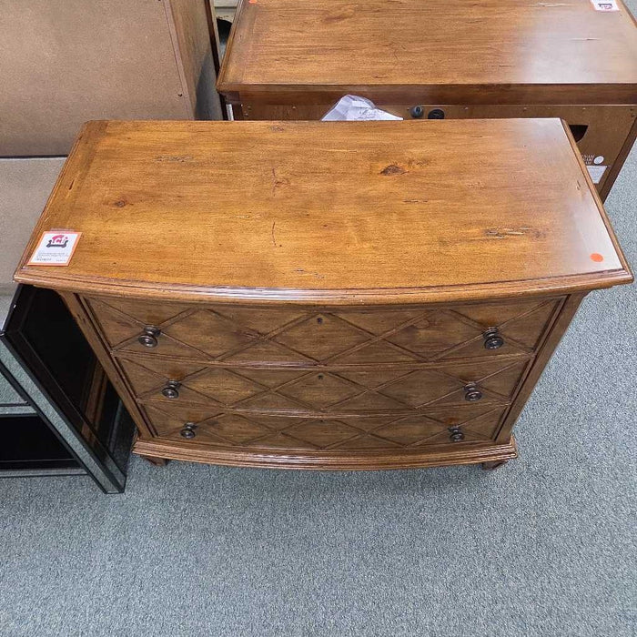 HOOKER 3 DRAWER NIGHTSTAND BTK