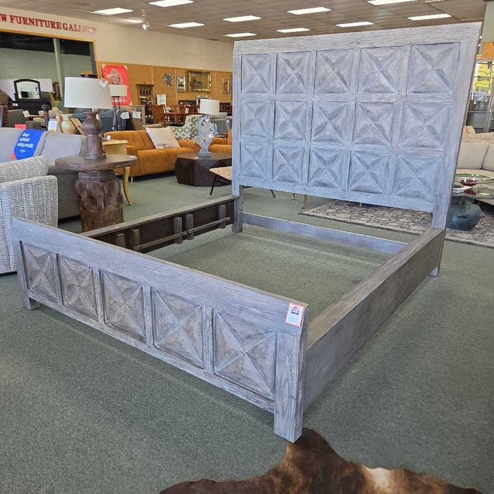HOOKER BEAUMONT CAL KING PANEL BED SKH