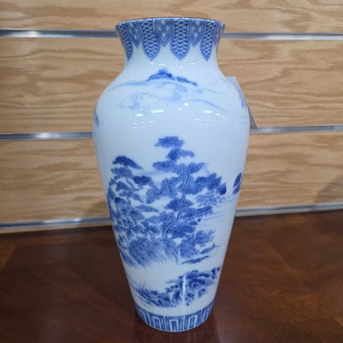BLUE/WHITE VASE LS