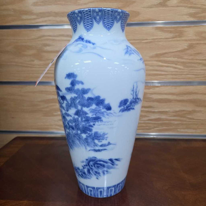 BLUE/WHITE VASE LS