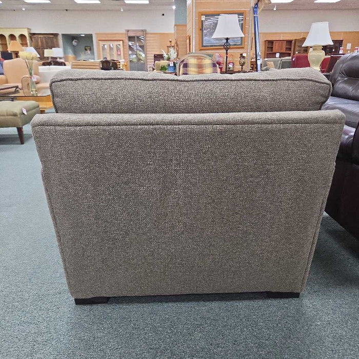ACCENT CHAIR BBM