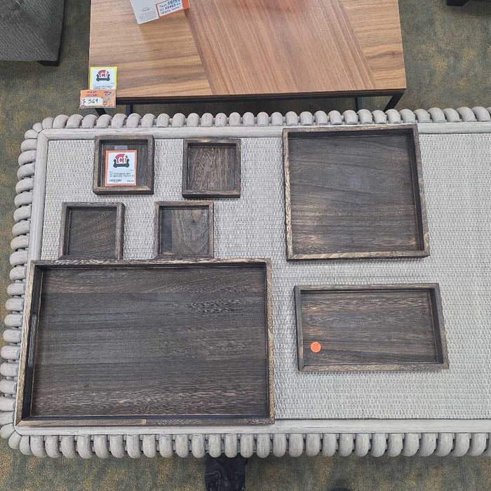 SET OF SERVER TRAYS BT