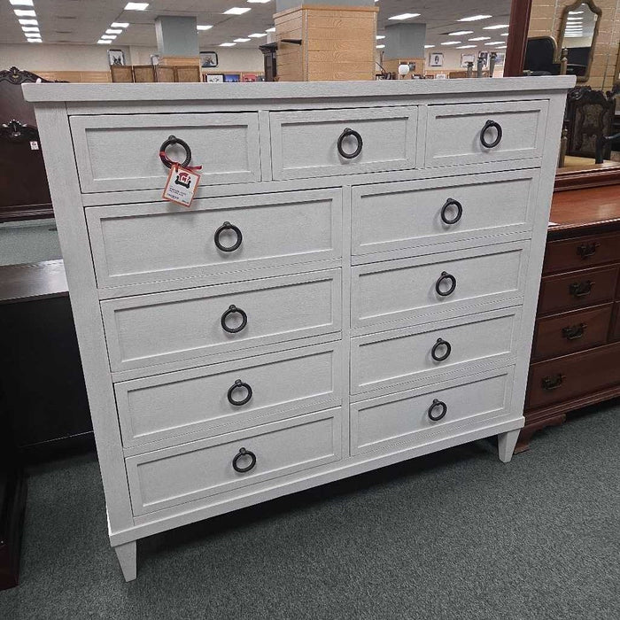 WHITE DRESSER KKS