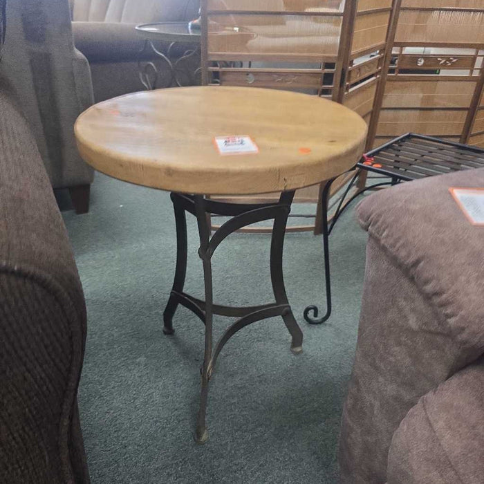 ROUND END TABLE KI