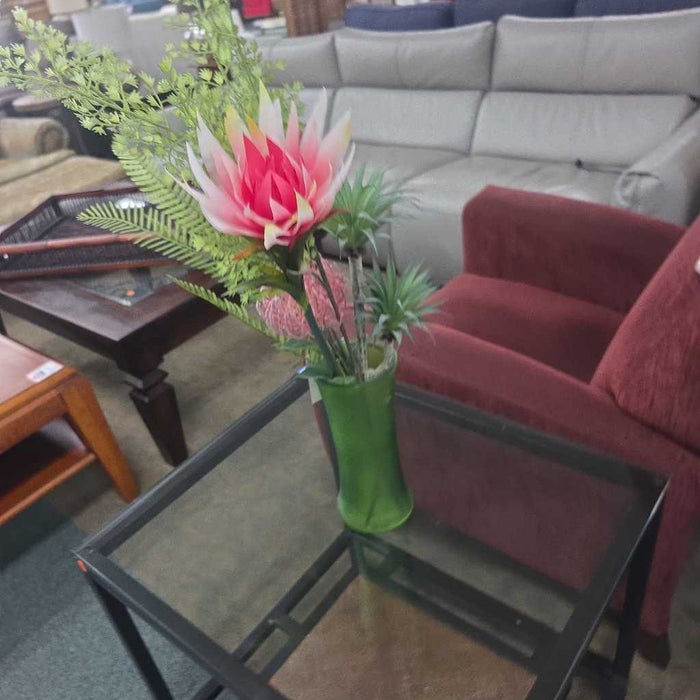 GREEN VASE S