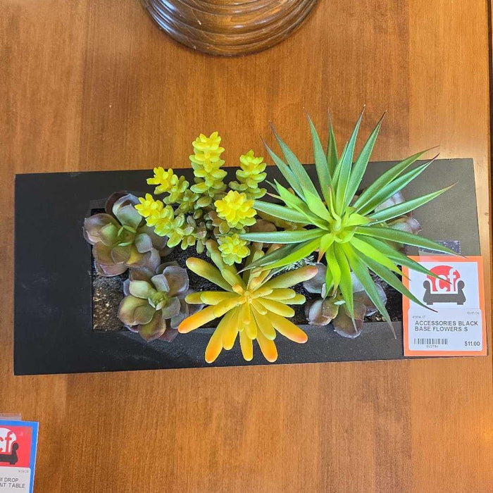 BLACK BASE FLOWERS S