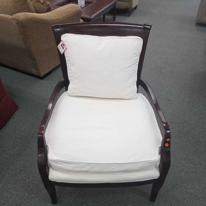 ACCENT CHAIR MI
