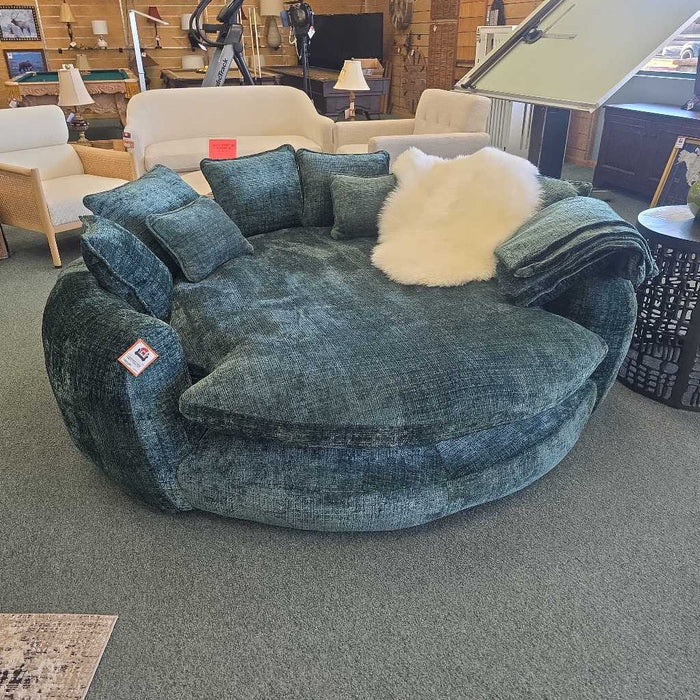 LARGE CUDDLE CHAIR LSH