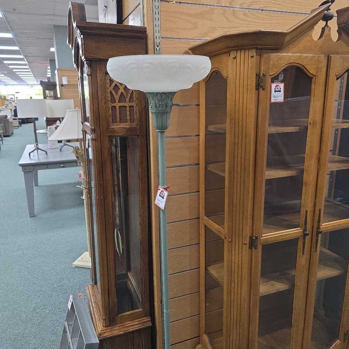 FLOOR LAMP AT