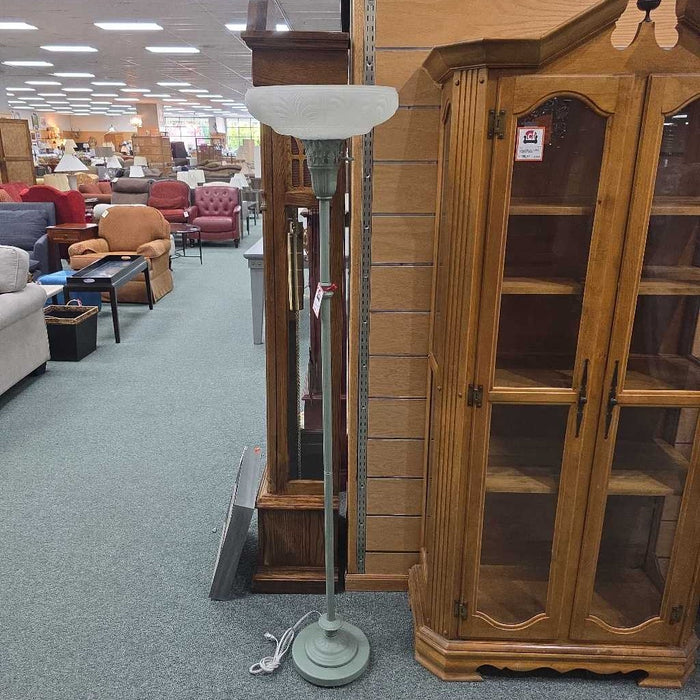 FLOOR LAMP AT