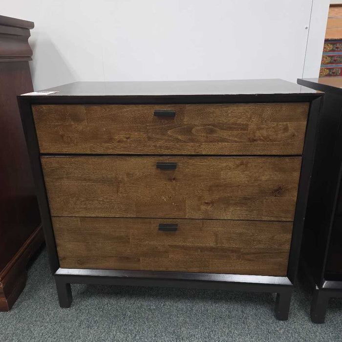 NIGHTSTAND MI