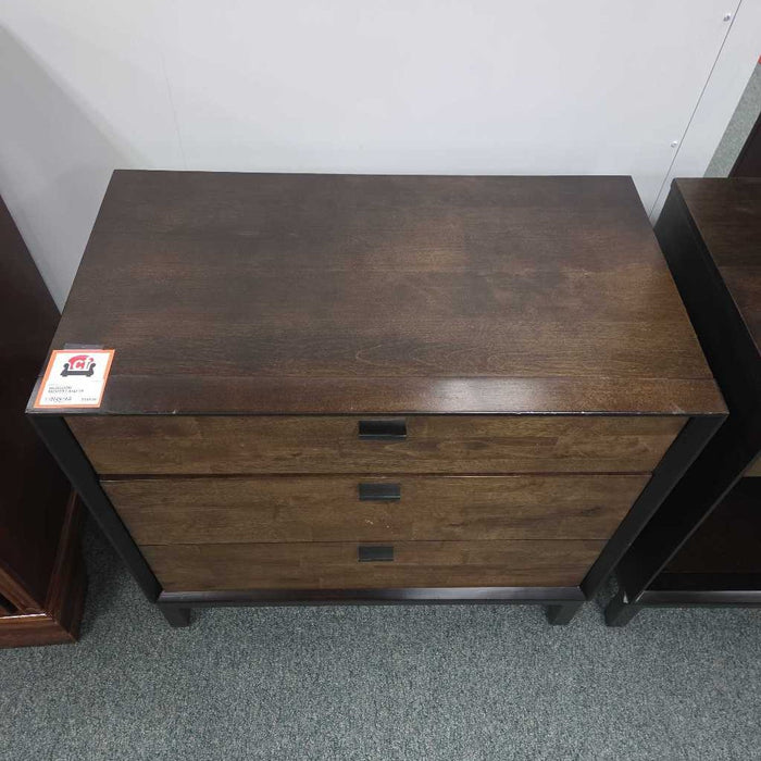 NIGHTSTAND MI