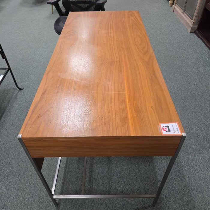 ZANE DESK BTK
