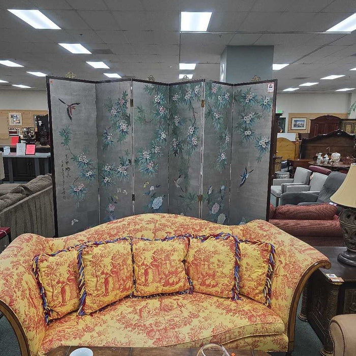ROOM DIVIDER BTK
