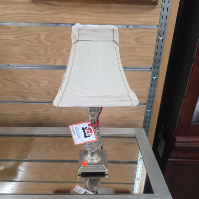 SMALL BRASS LAMP BA