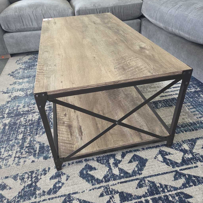 COFFEE TABLE AT