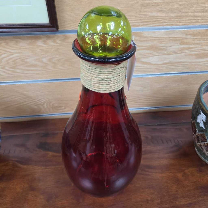 RED VASE LS
