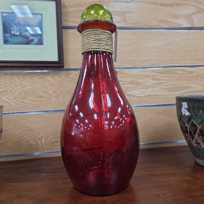RED VASE LS