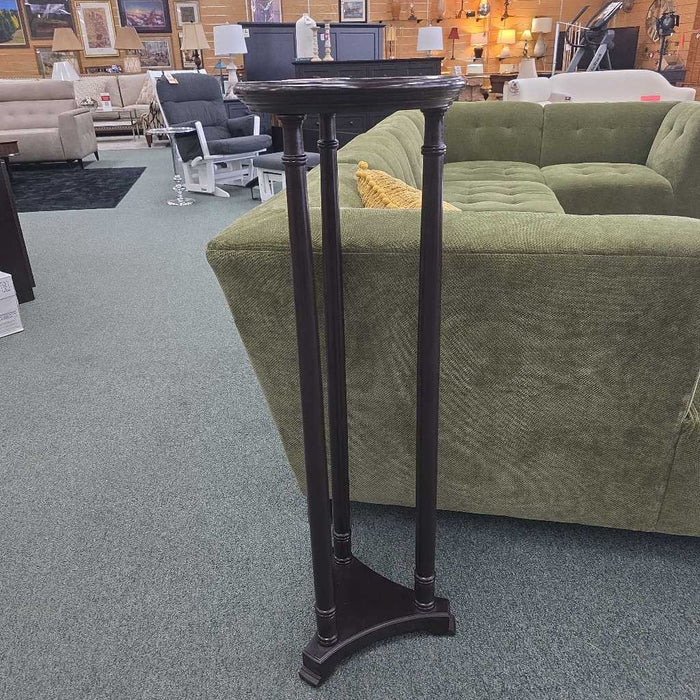 PLANT STAND AT