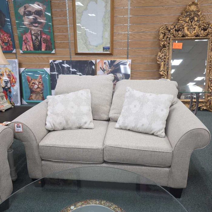 LOVESEAT LSH