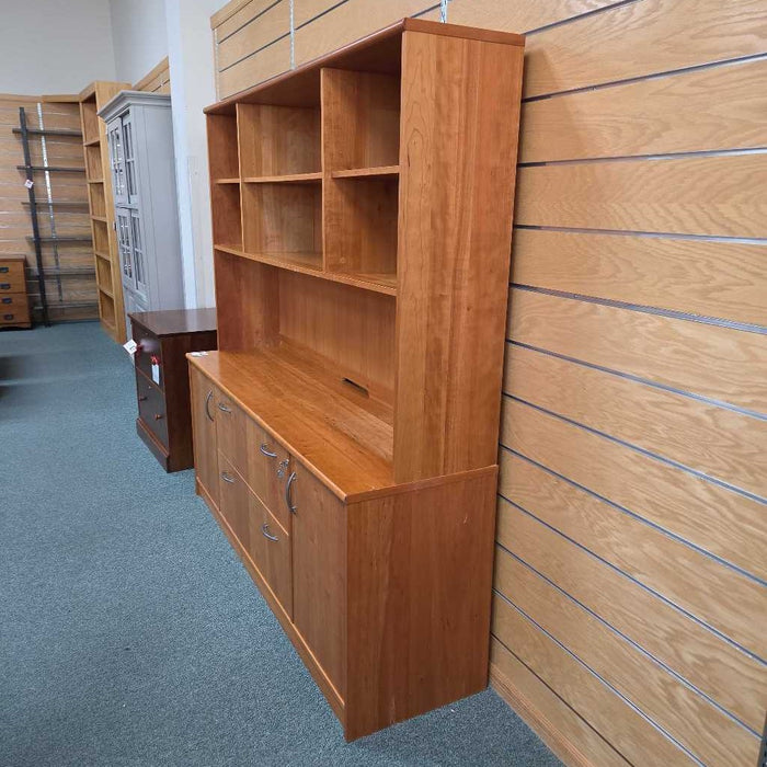 CREDENZA WITH HUTCH BTK