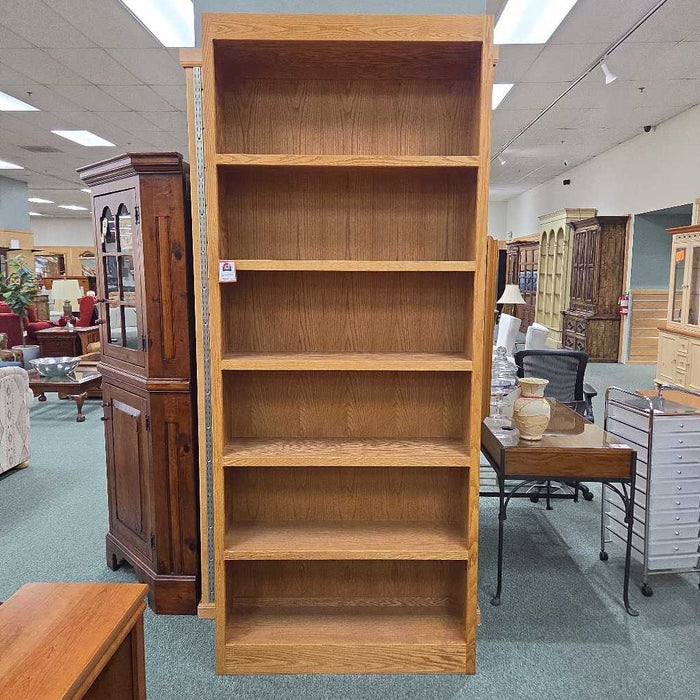 BOOKSHELF BTK