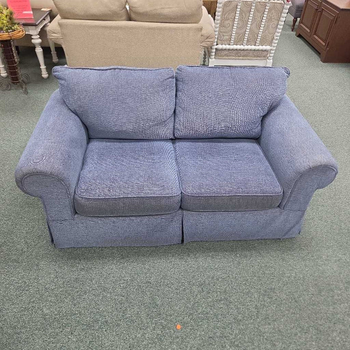 LOVESEAT BAH