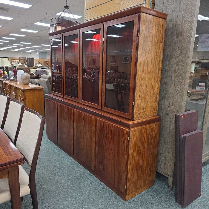 CHINA HUTCH KIK