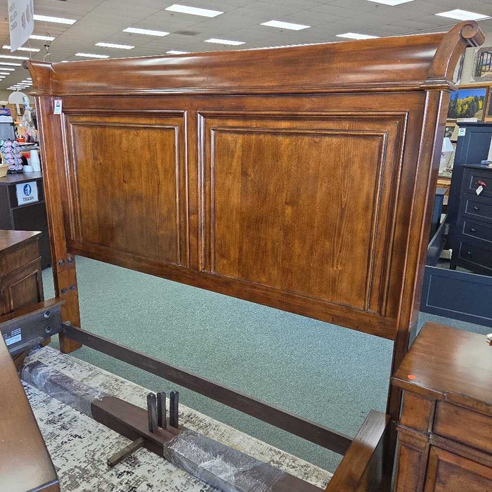 HOOKER CAL KING BED ATH