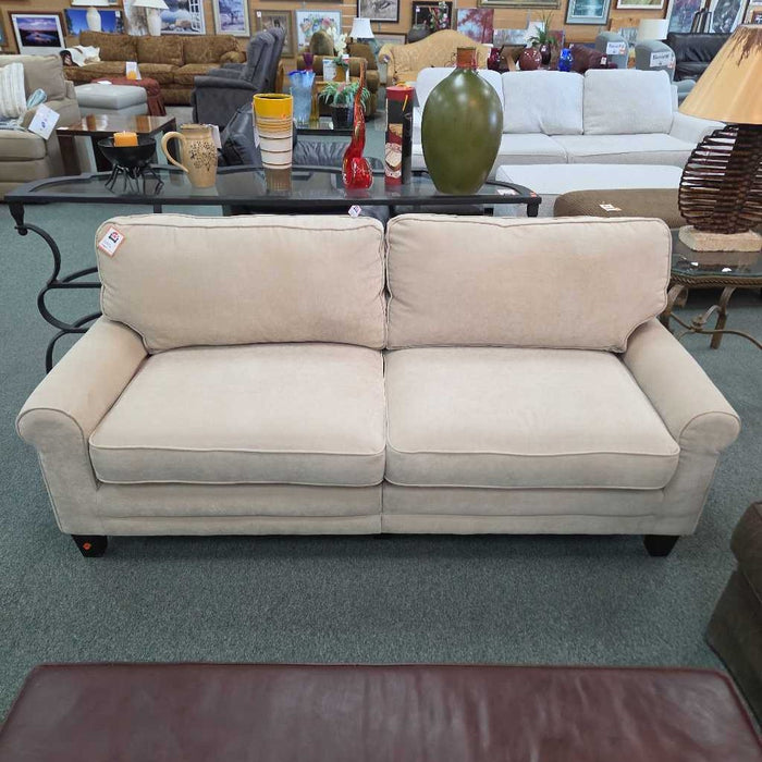 LOVESEAT BBM
