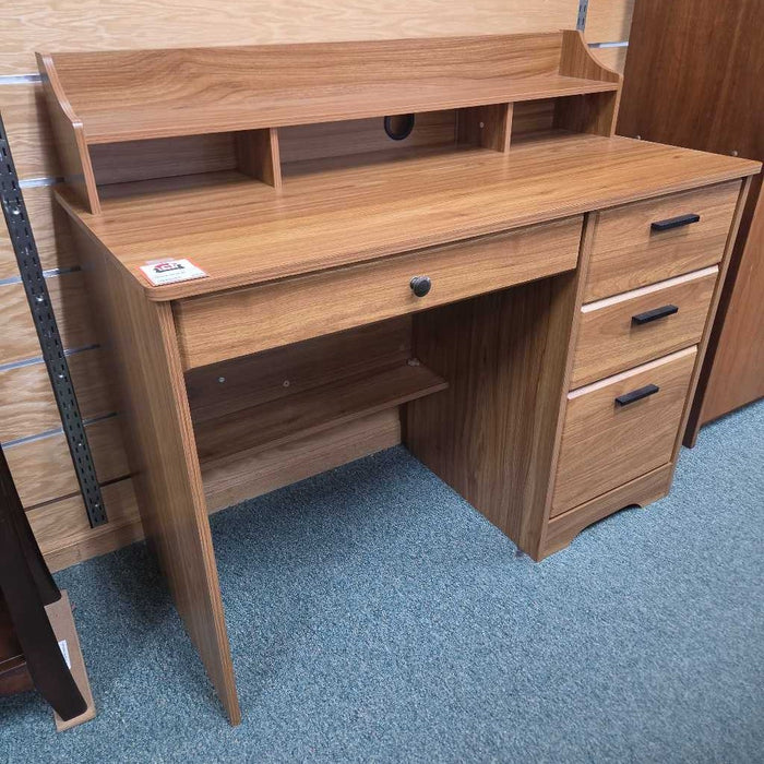 DESK KL