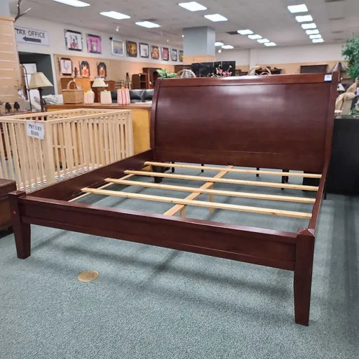 KING BED BLH Rock's Consign Furniture Reno