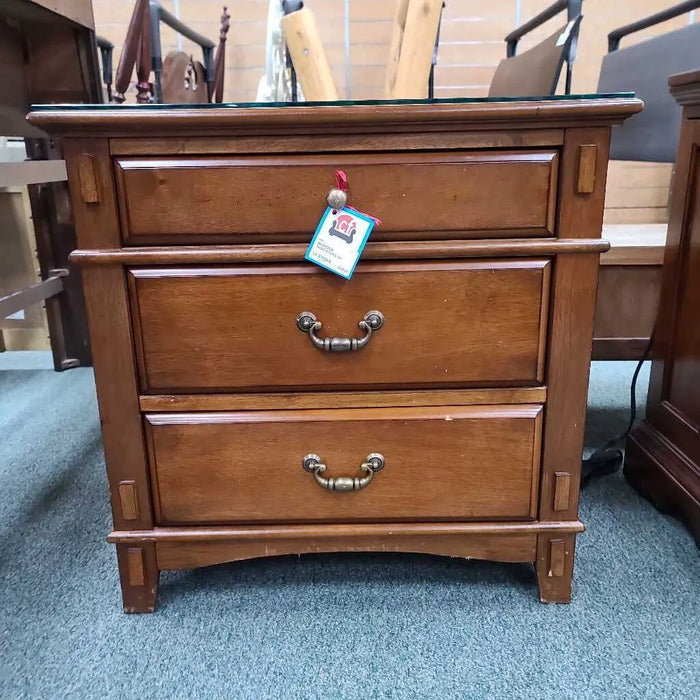 NIGHTSTAND SH Rock's Consign Furniture Reno