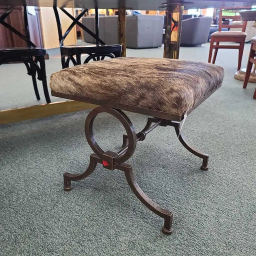 OTTOMAN ML Rock's Consign Furniture Reno