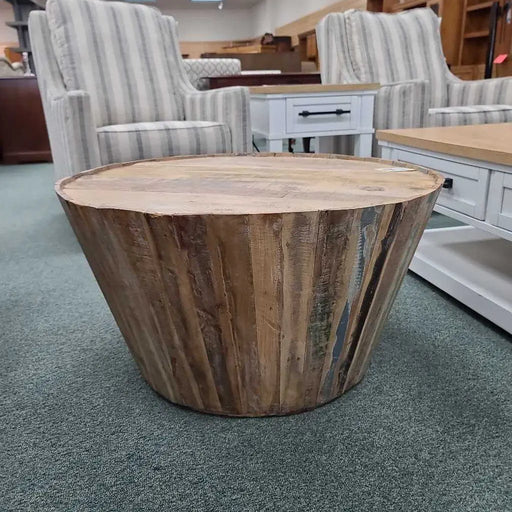 ROUND COFFEE TABLE TH Rock's Consign Furniture Reno