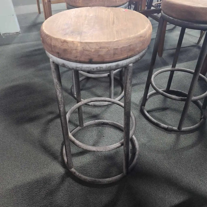 SET OF 3 ROUND STOOLS ML Rock's Consign Furniture Reno